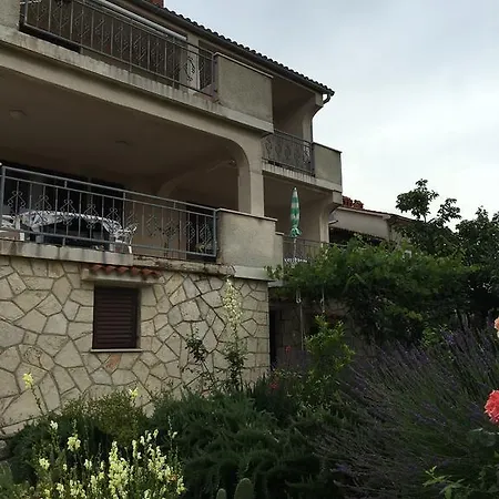 Eta Cres